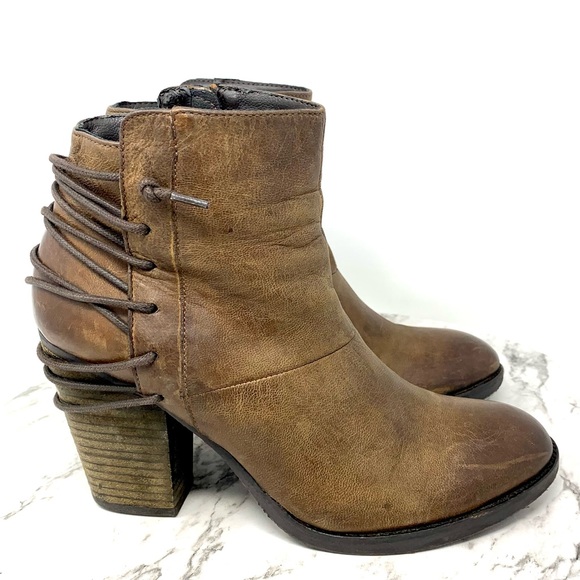 Steve Madden Raglin Lace Up Detail Booties 8 Bohemian Western Moto Rustic Rugged - Picture 2 of 16